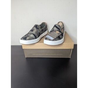 OluKai LAE'AHI PA'I Men's size 8 Husk/Camo Casual Slip On Shoes NEW *read
